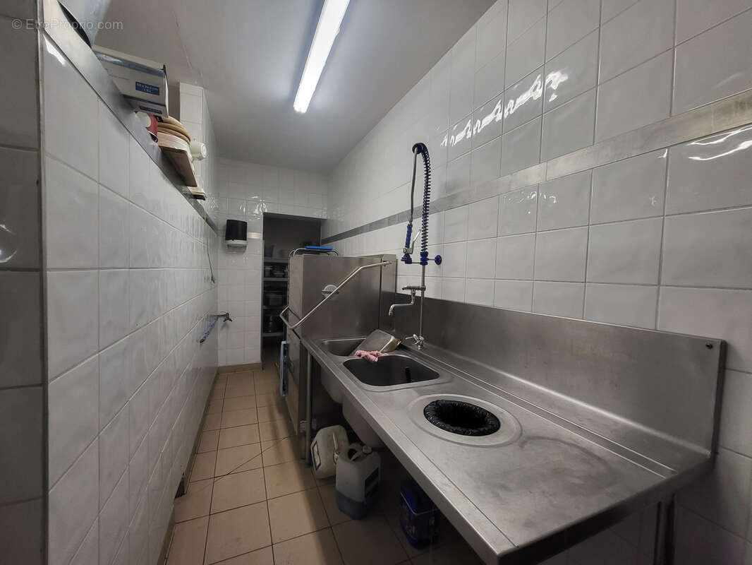 Commerce à MONTBLANC