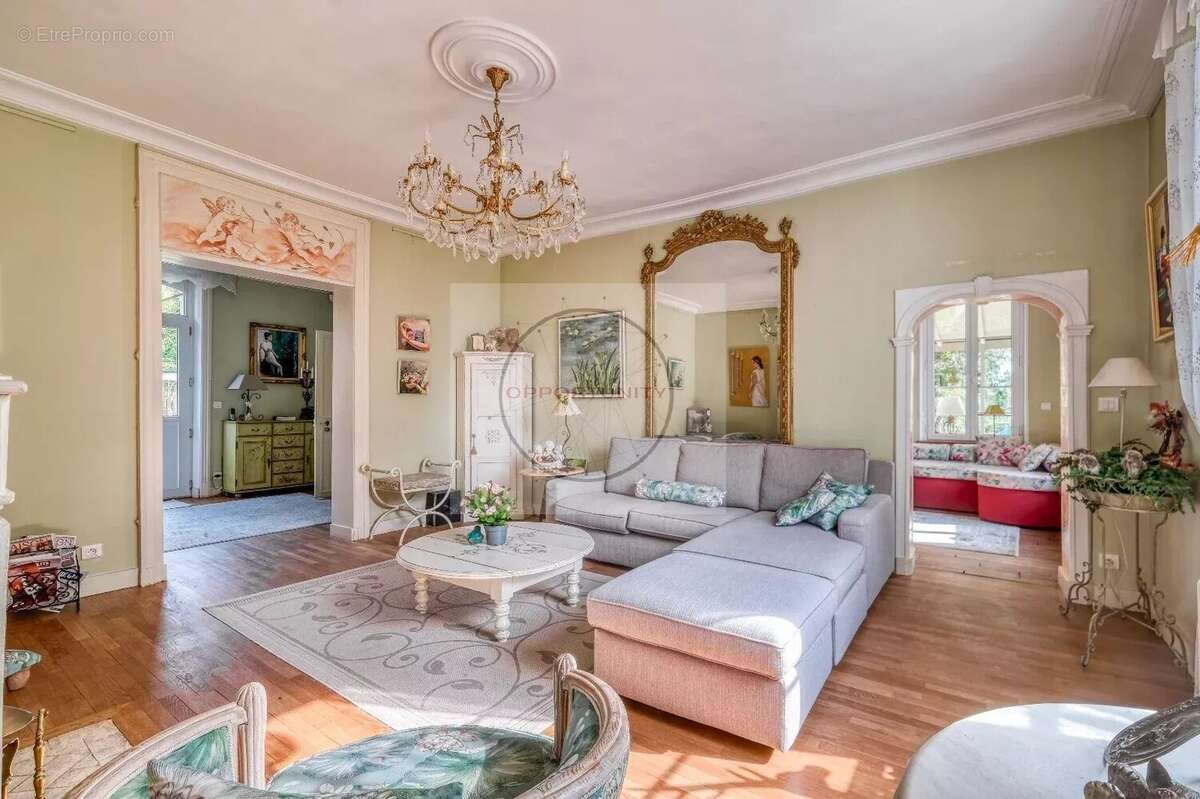 Maison à MONTGE-EN-GOELE