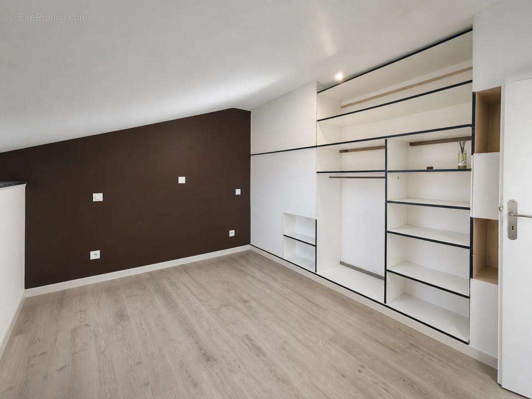 Maison troglodyte 7 pièces avec vaste terrain - photo 11