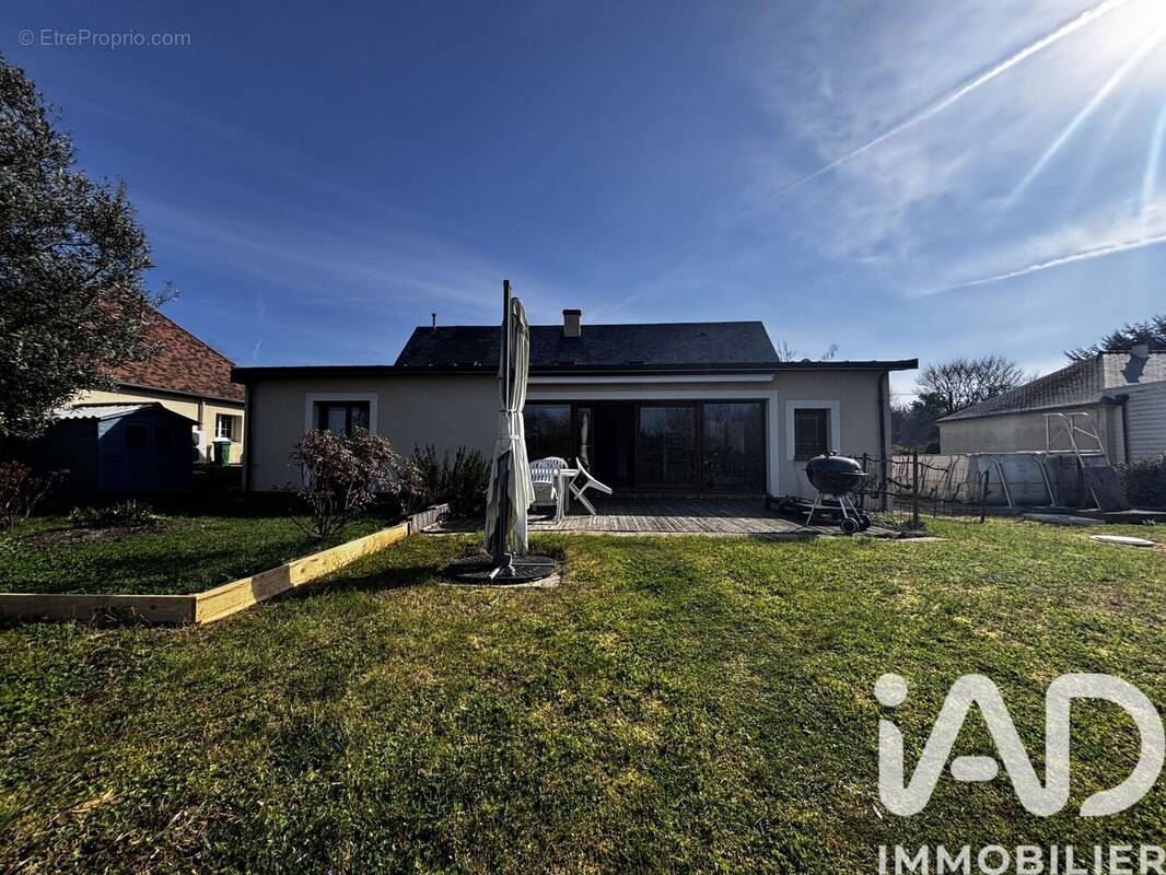 Photo 1 - Maison à AVOISE