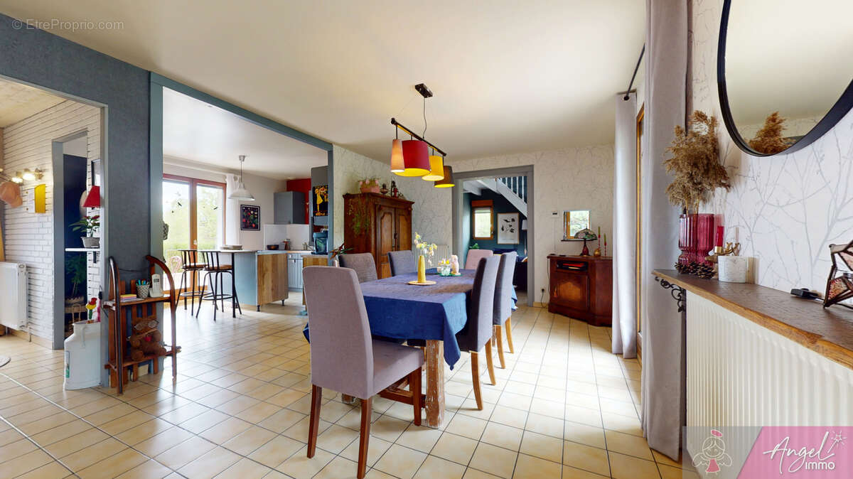 Maison à SERMANGE