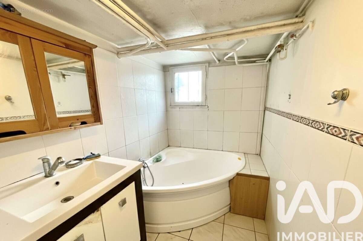 Photo 9 - Maison à VILLENEUVE-LE-ROI