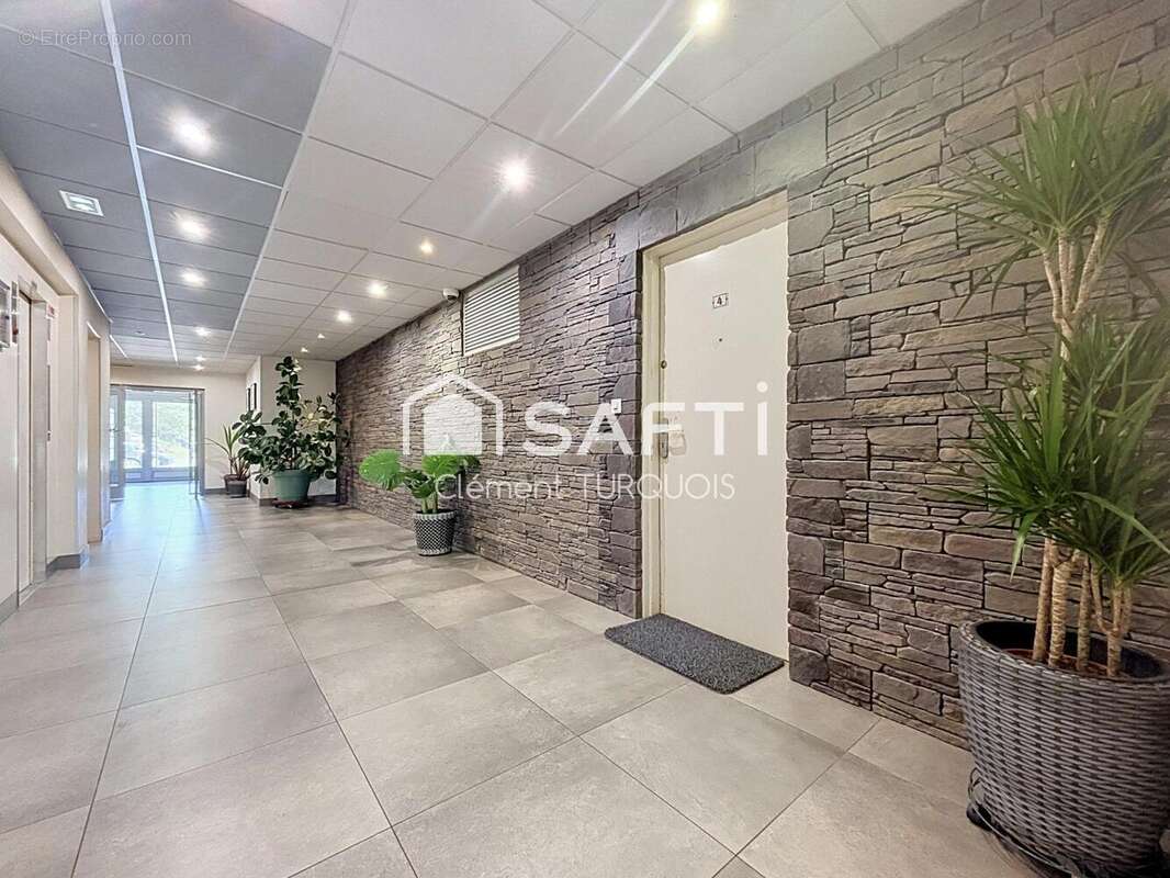 Appartement 84 m² à Tours  - photo 8