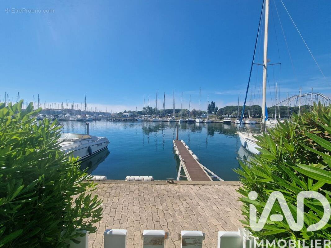 Photo 1 - Commerce à AGDE