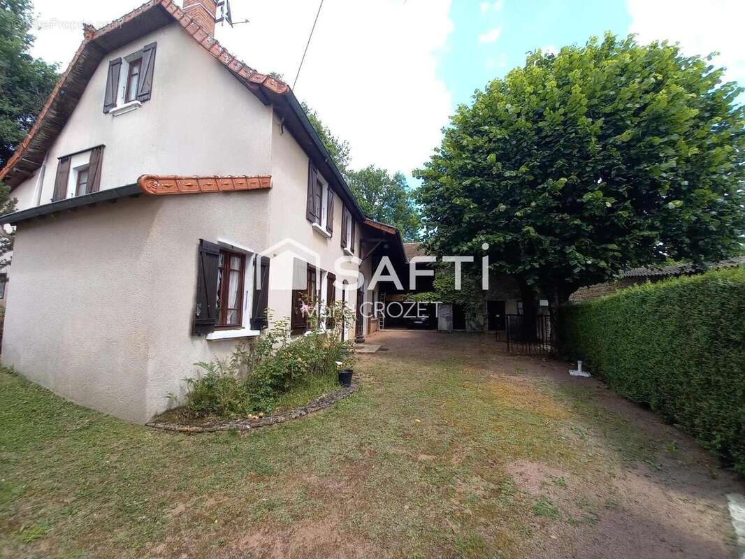 Maison 207 m² à Aigueperse  - photo 4