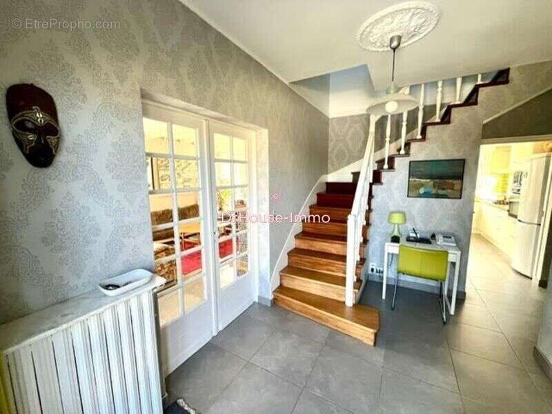 Maison à VILLENAVE-D&#039;ORNON