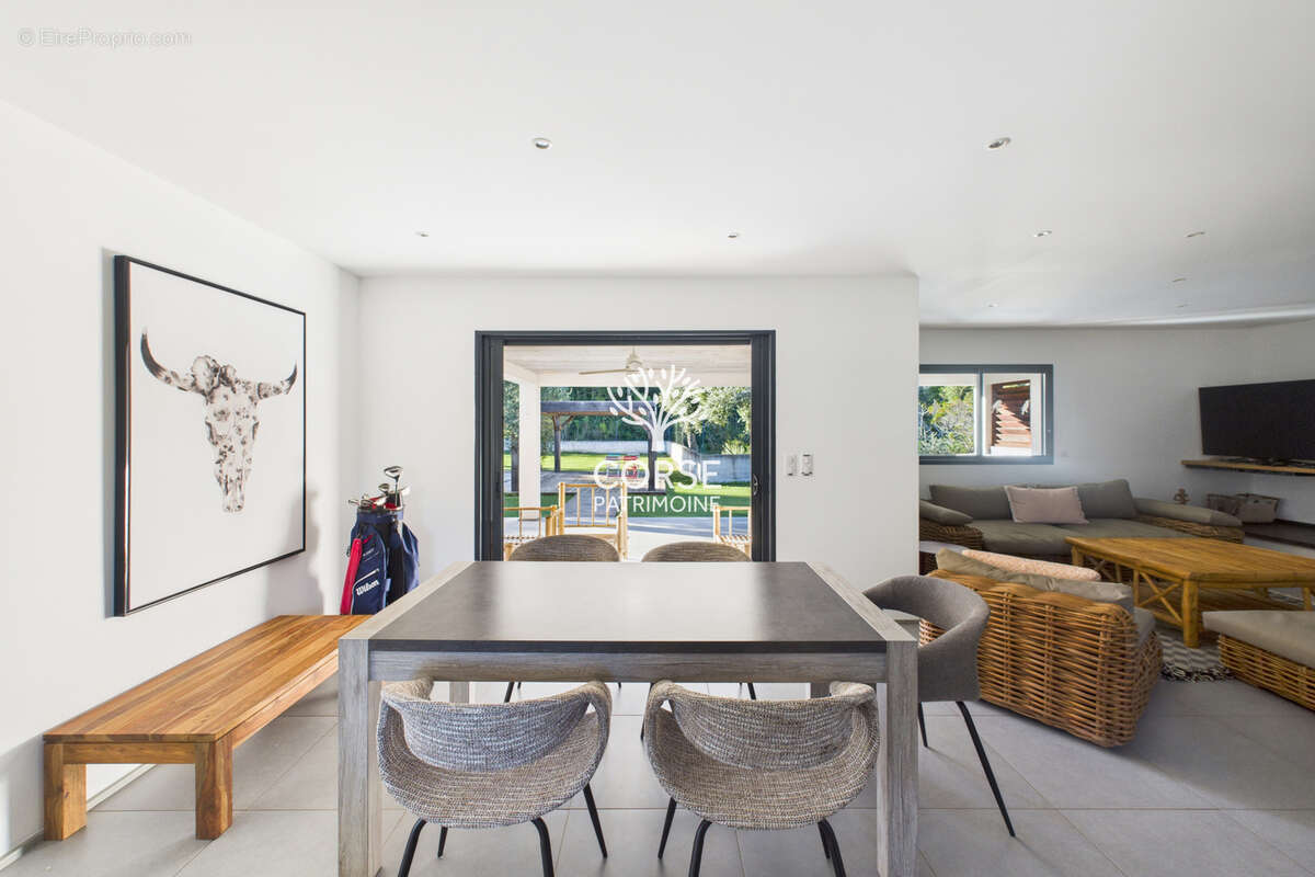 Maison à PORTO-VECCHIO