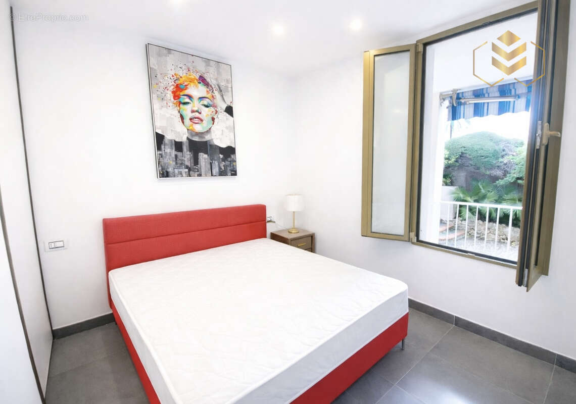 Appartement à ROQUEBRUNE-CAP-MARTIN