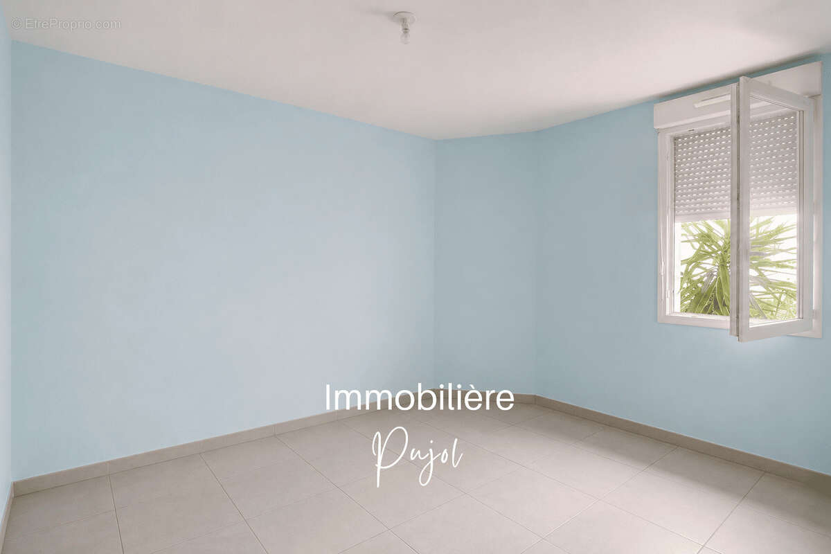 Appartement à MARSEILLE-4E