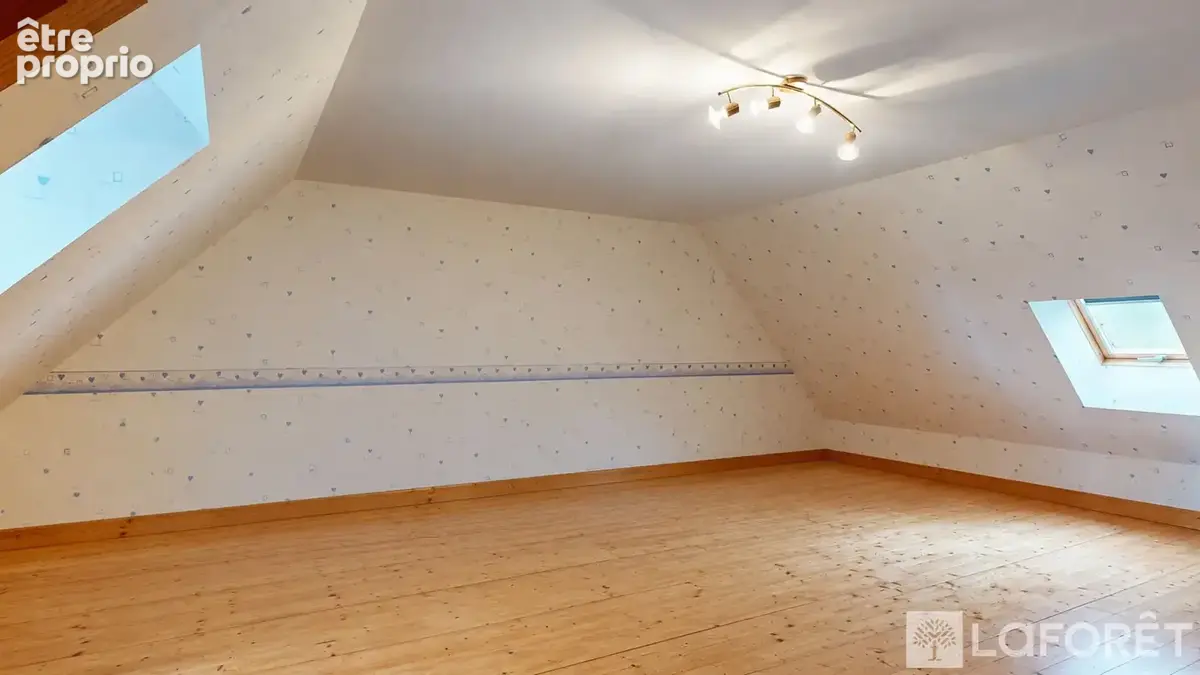 Maison 5 pièces à YZEURE dans quartier résidentiel - photo 10