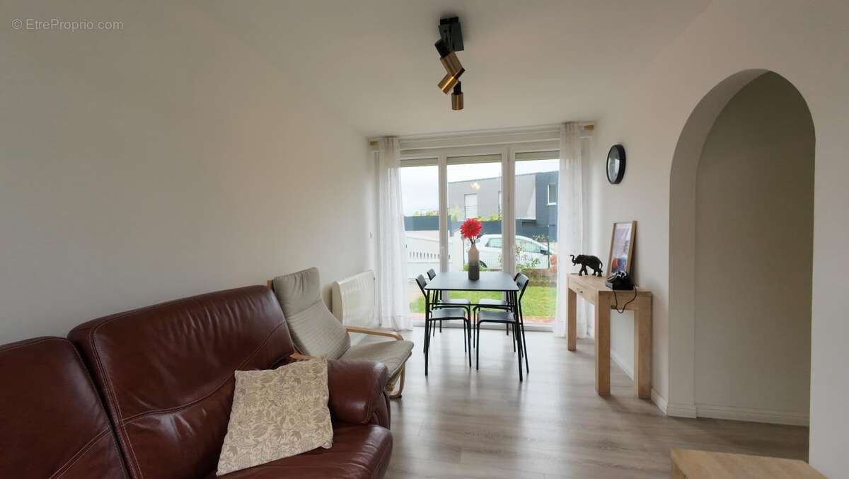 Maison à BERNEVAL-LE-GRAND