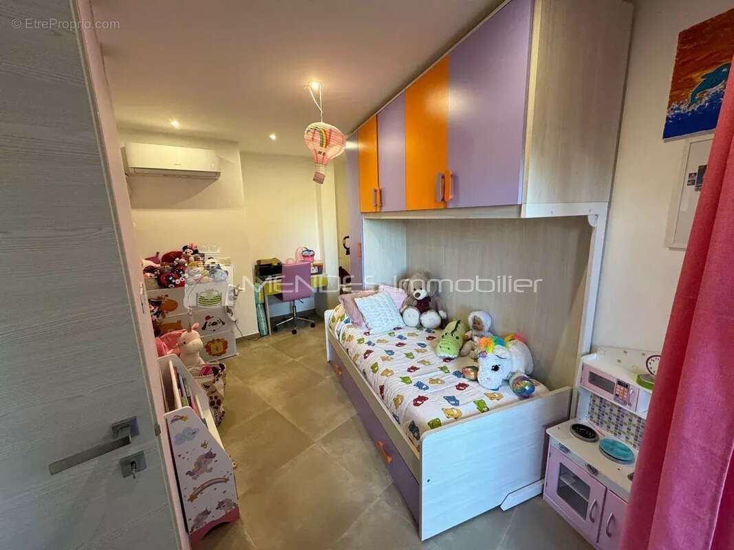 Appartement à ROQUEBRUNE-CAP-MARTIN