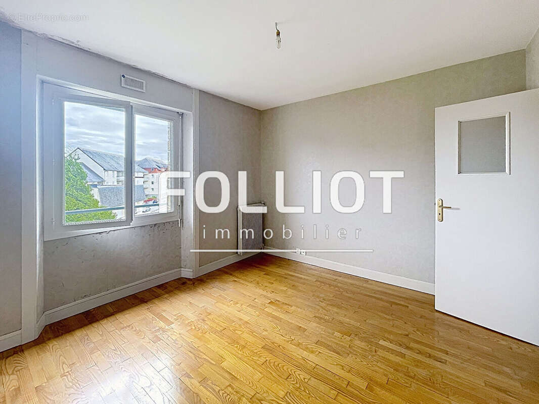 Appartement à FOUGERES