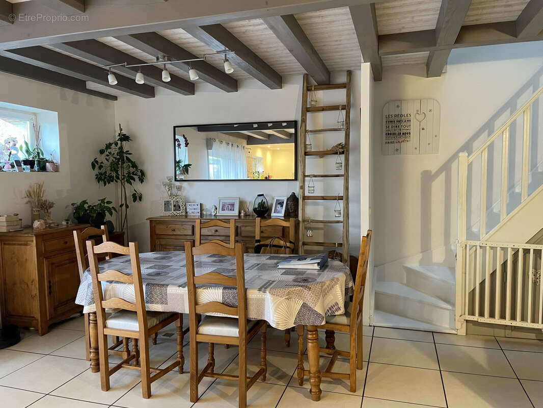 Maison à AIGREFEUILLE-D'AUNIS