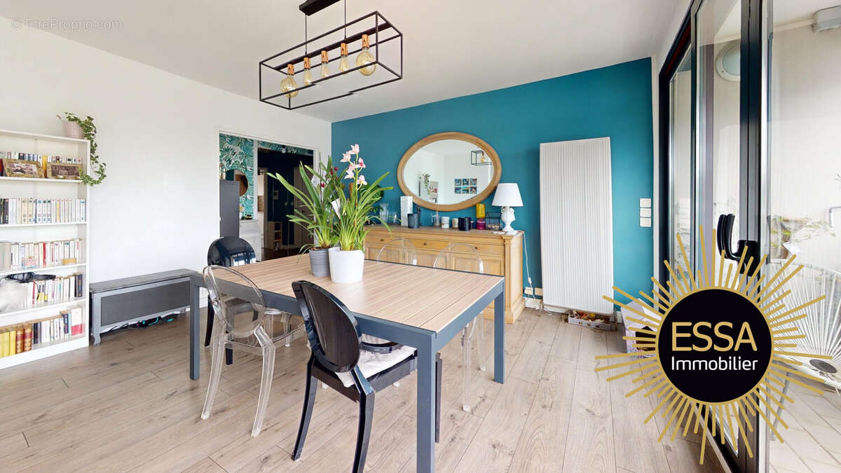 Appartement à VELIZY-VILLACOUBLAY