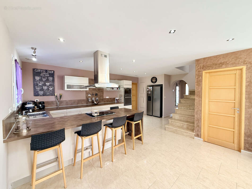 Maison à NISSAN-LEZ-ENSERUNE