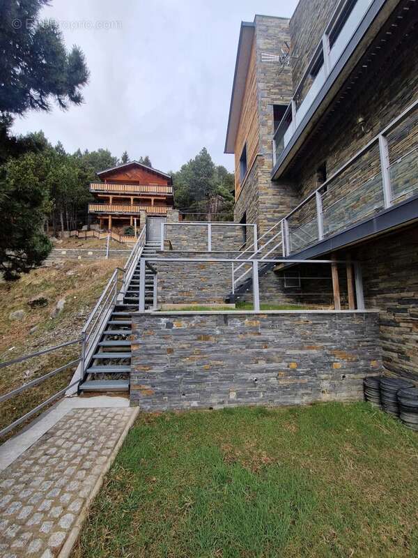 Maison à LES ANGLES