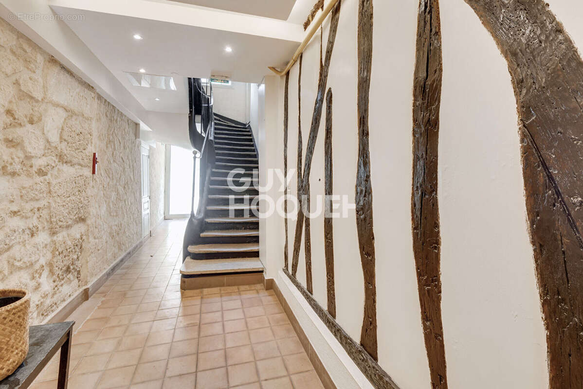 Appartement à PARIS-5E