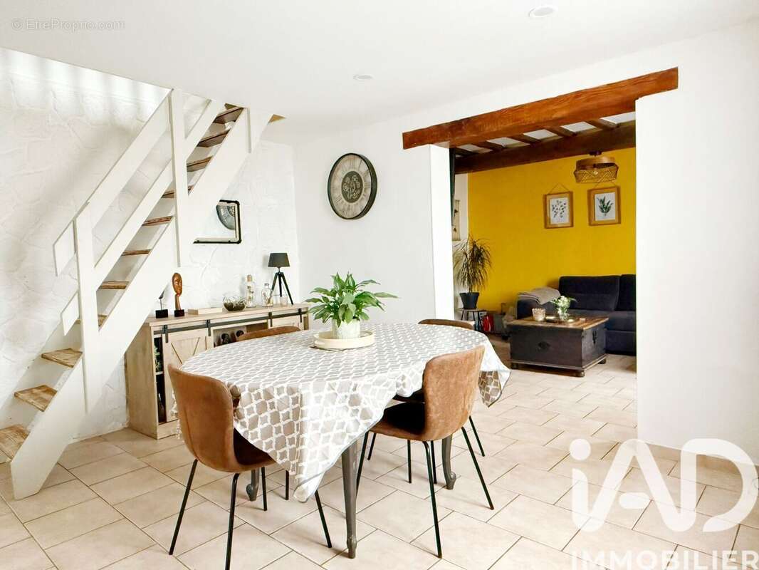 Photo 2 - Maison à SAINT-OMER-EN-CHAUSSEE