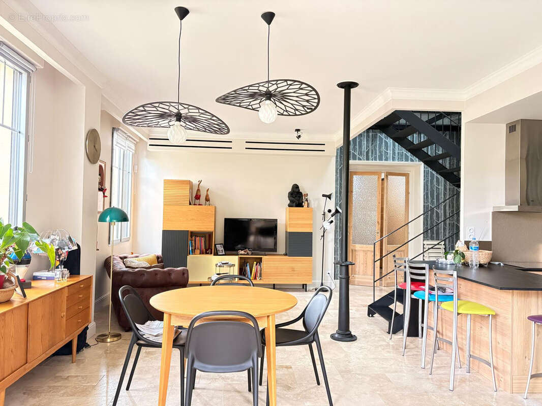 Bordeaux caudéran   maison familiale rénovée   3 chambres - bureau   extérieurs jardin et terrasse - photo 2