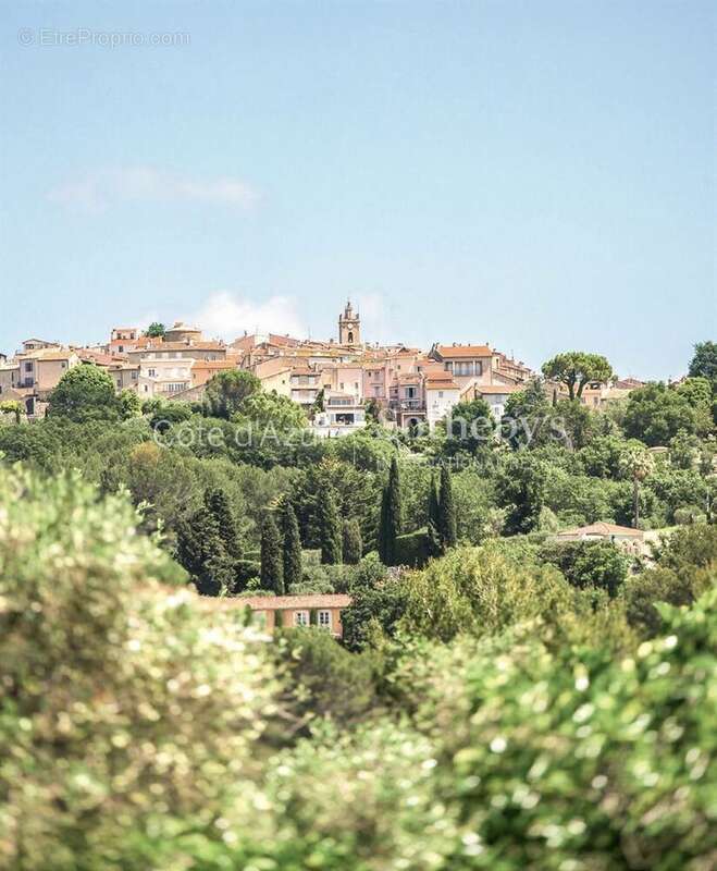 Maison à MOUGINS