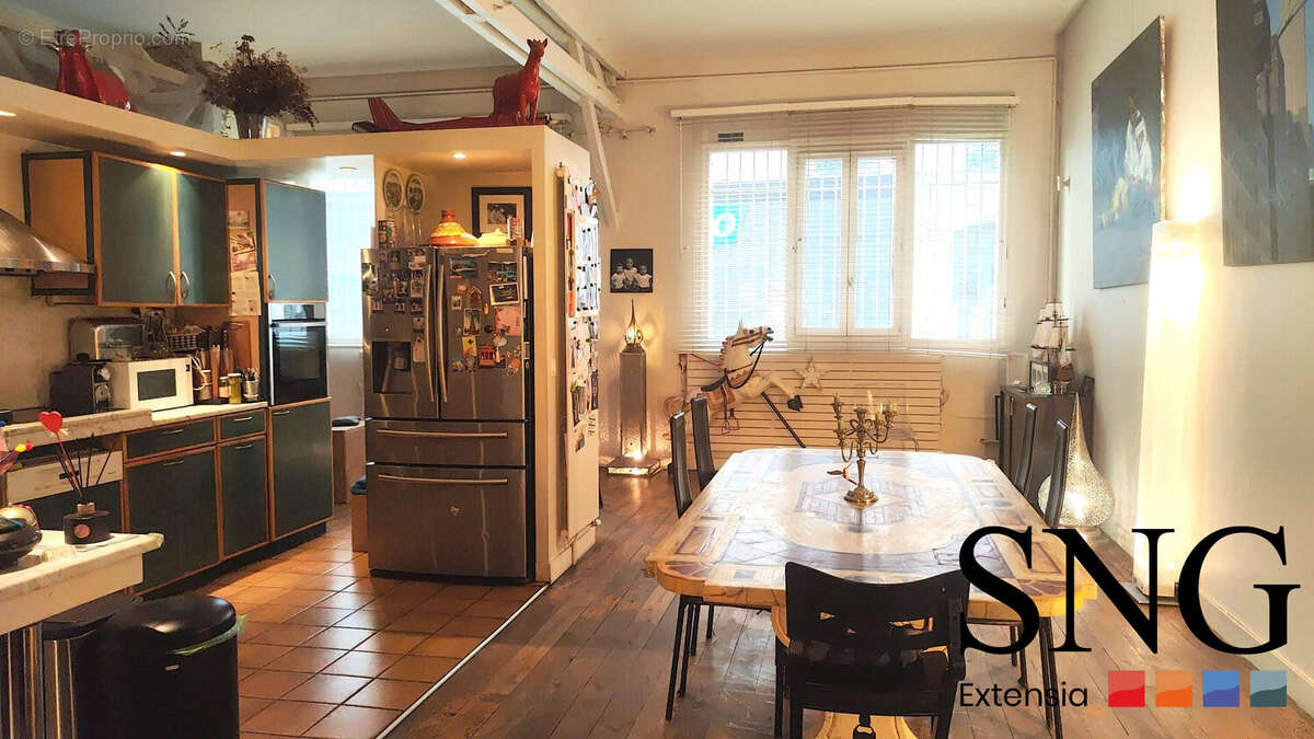 Appartement à PARIS-20E