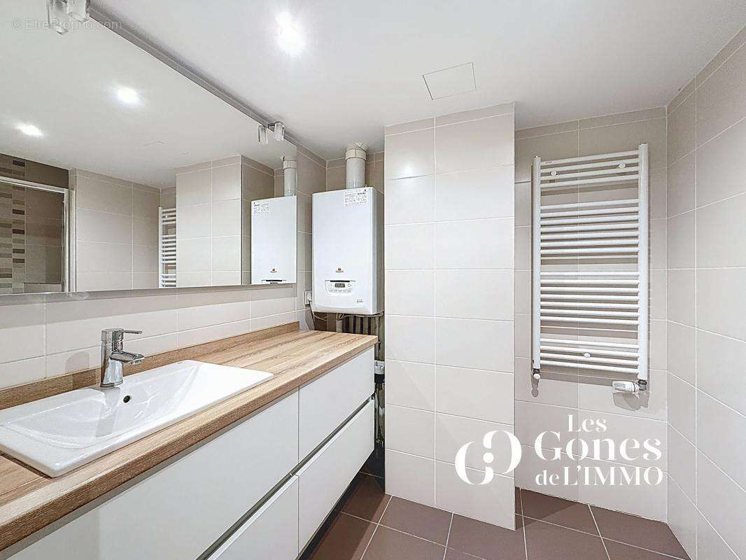 Appartement à TASSIN-LA-DEMI-LUNE