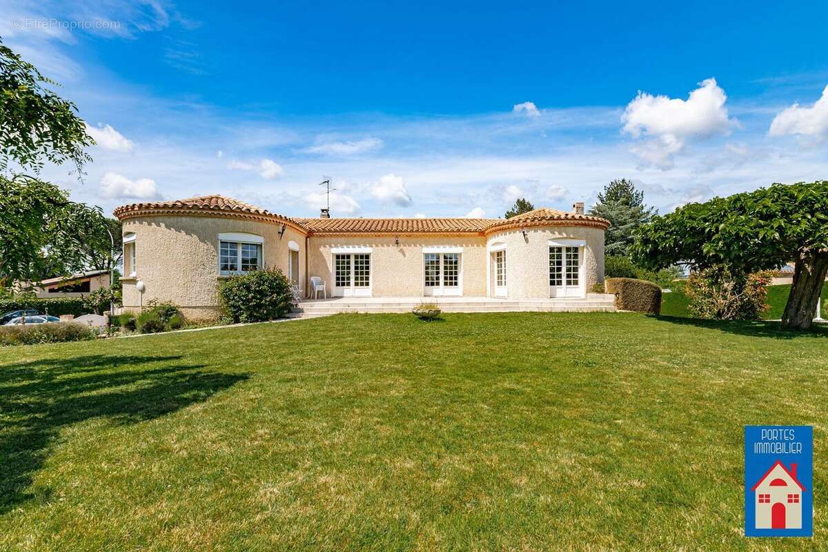 Maison 266 m² à Albi  - photo 2