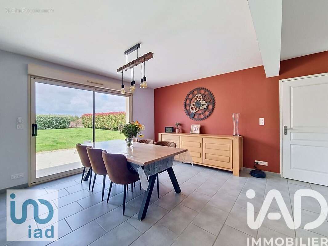 Photo 3 - Maison à CHEMILLY-SUR-YONNE