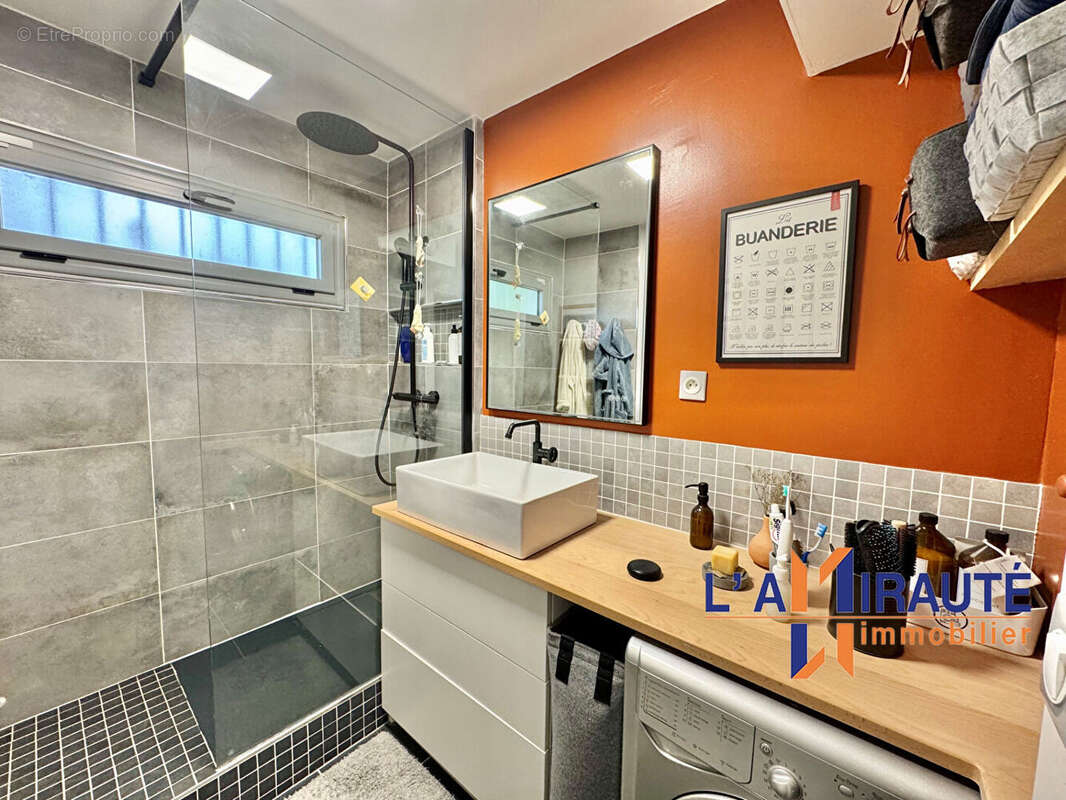 Appartement à HOUILLES