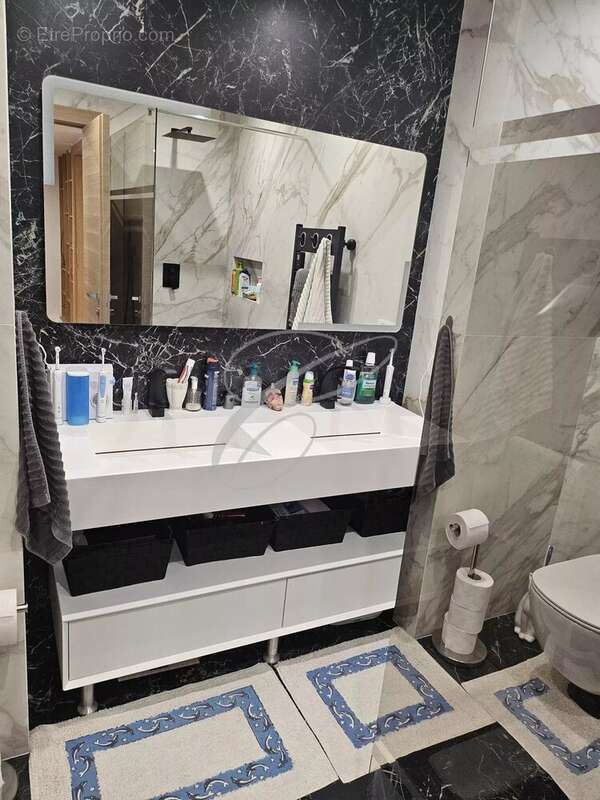 Appartement à ROQUEBRUNE-CAP-MARTIN