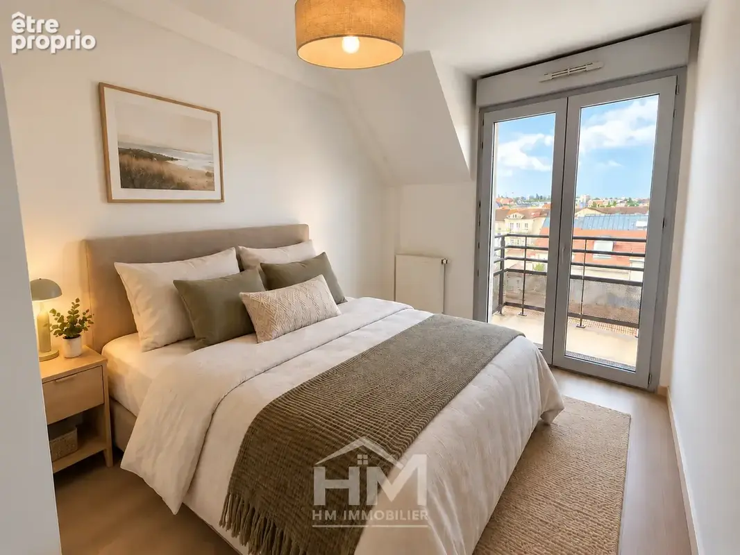 Rue Henri-Barbusse  Exclusivité — Appartement en dernier étage avec deux balcons - photo 8