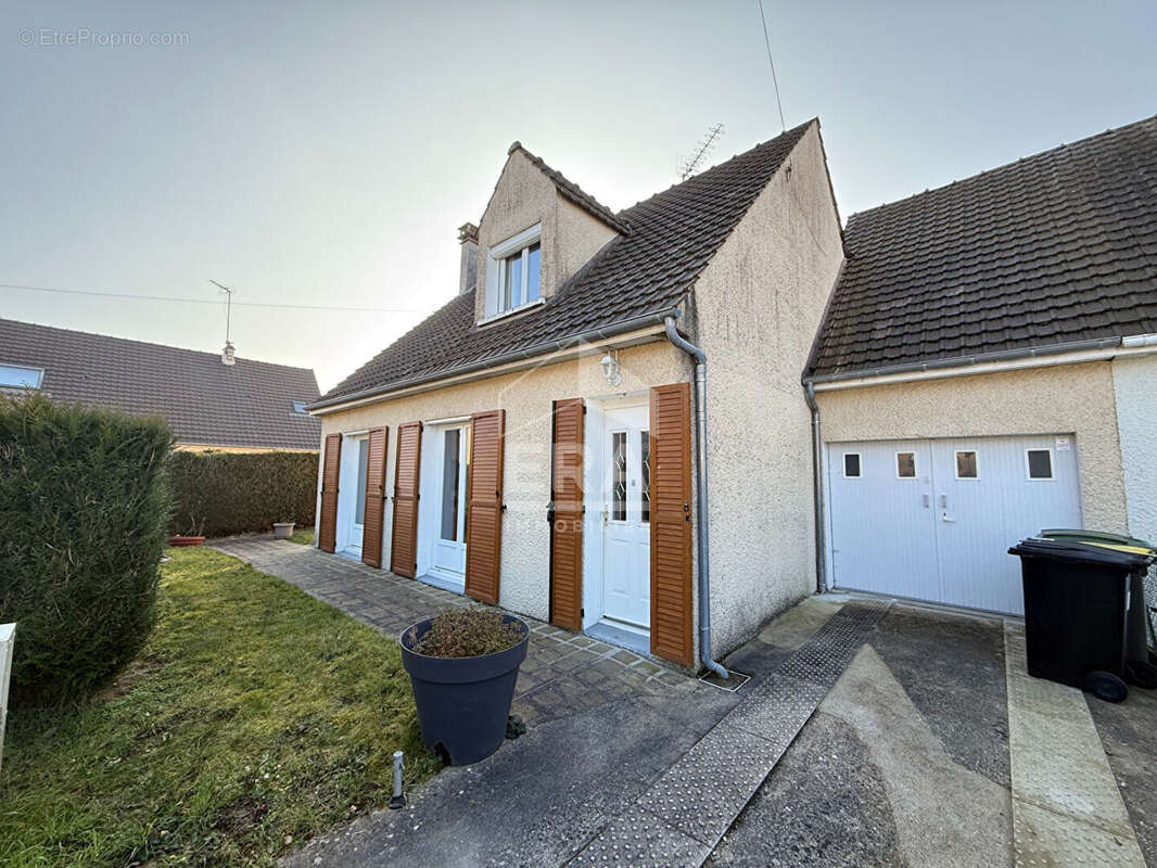 Maison à BRIE-COMTE-ROBERT