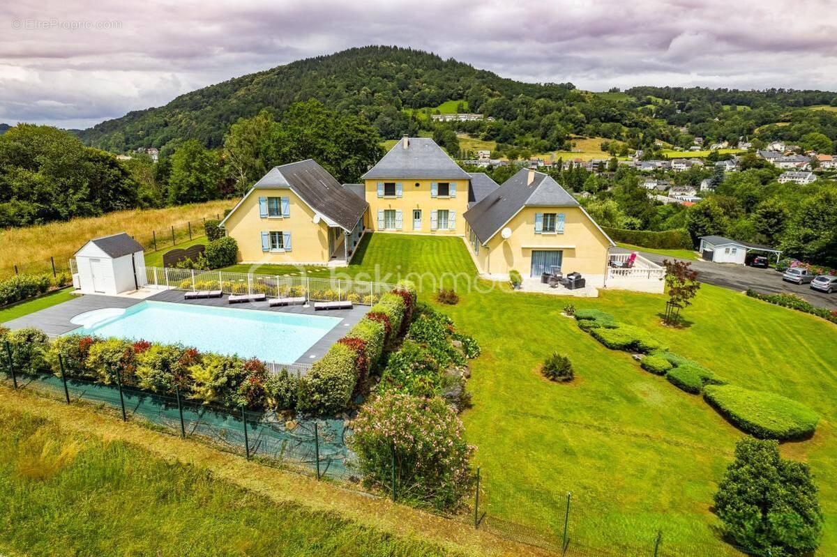 Maison à LOURDES