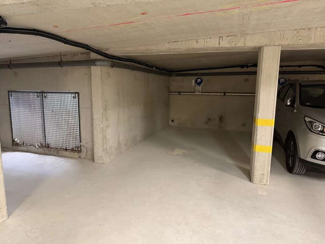 Parking à FORT-MAHON-PLAGE
