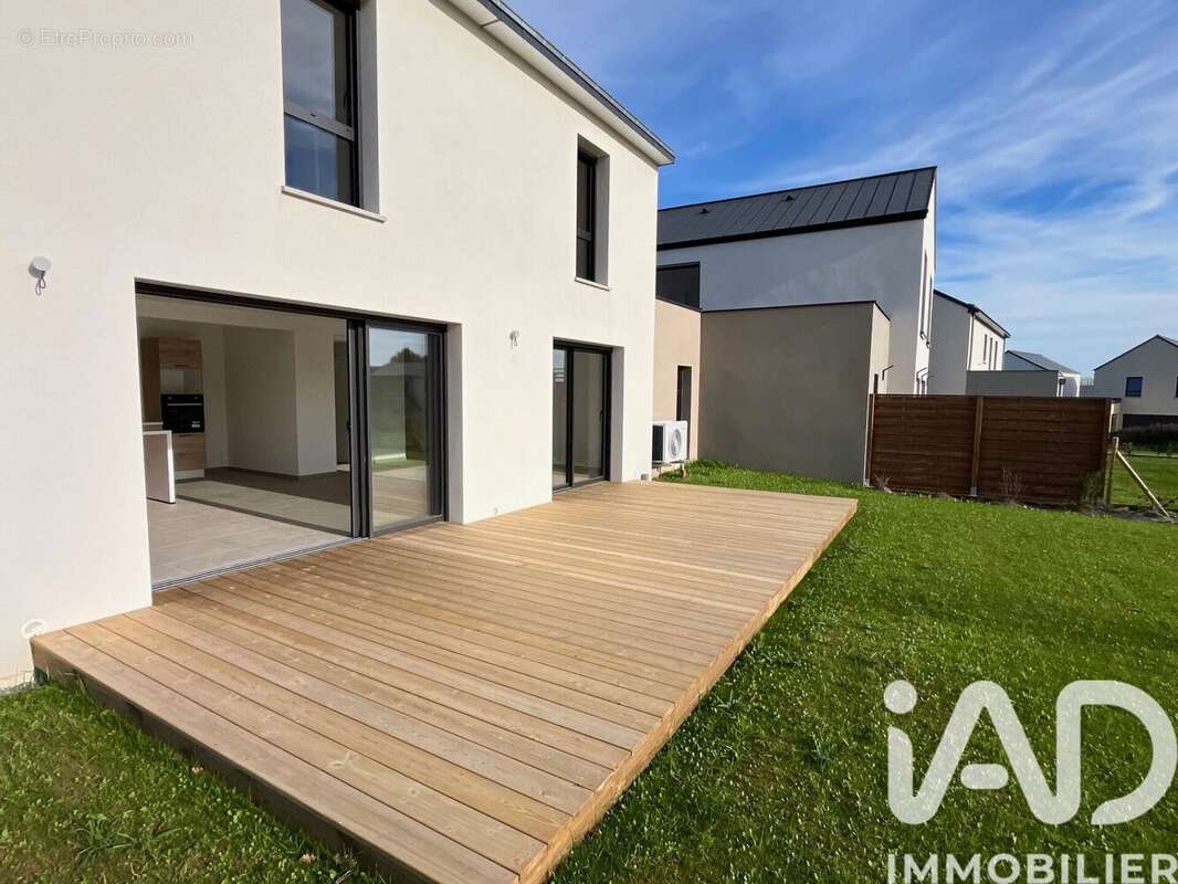 Photo 4 - Maison à LA CHAPELLE-DES-FOUGERETZ