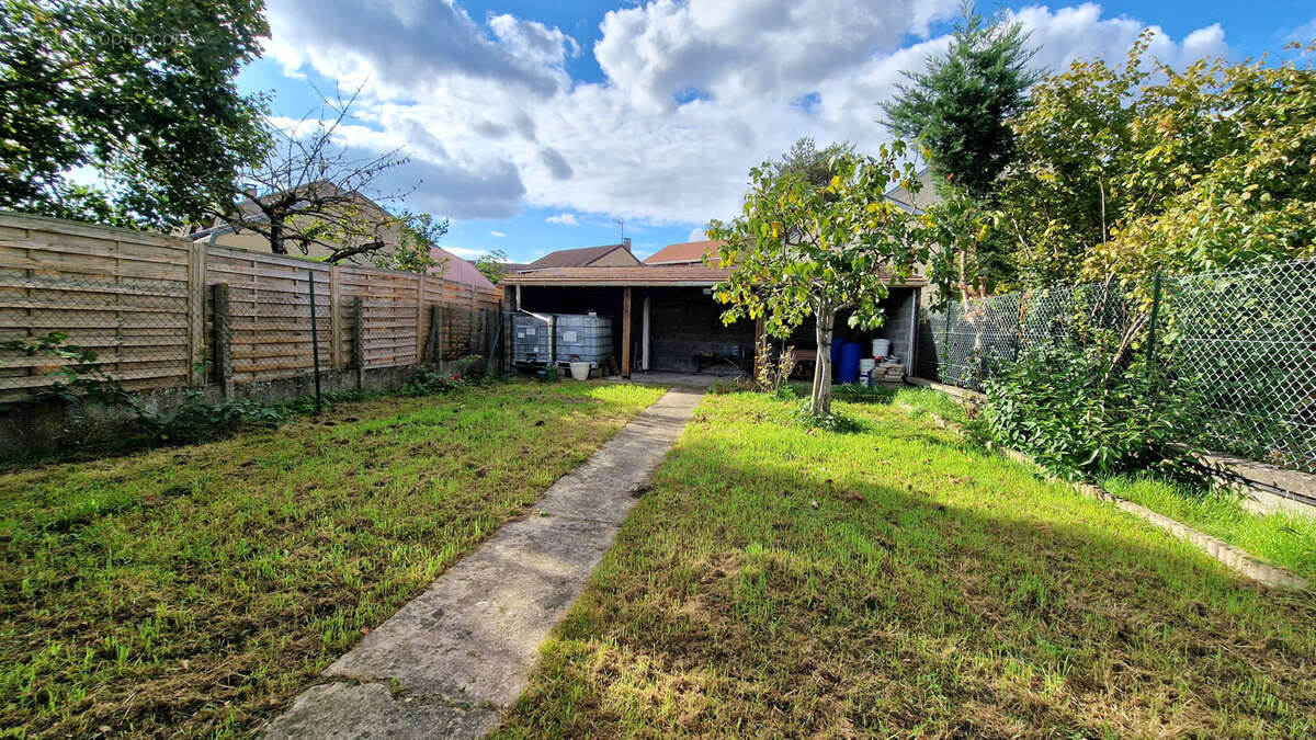 Maison à MONTIGNY-LES-CORMEILLES