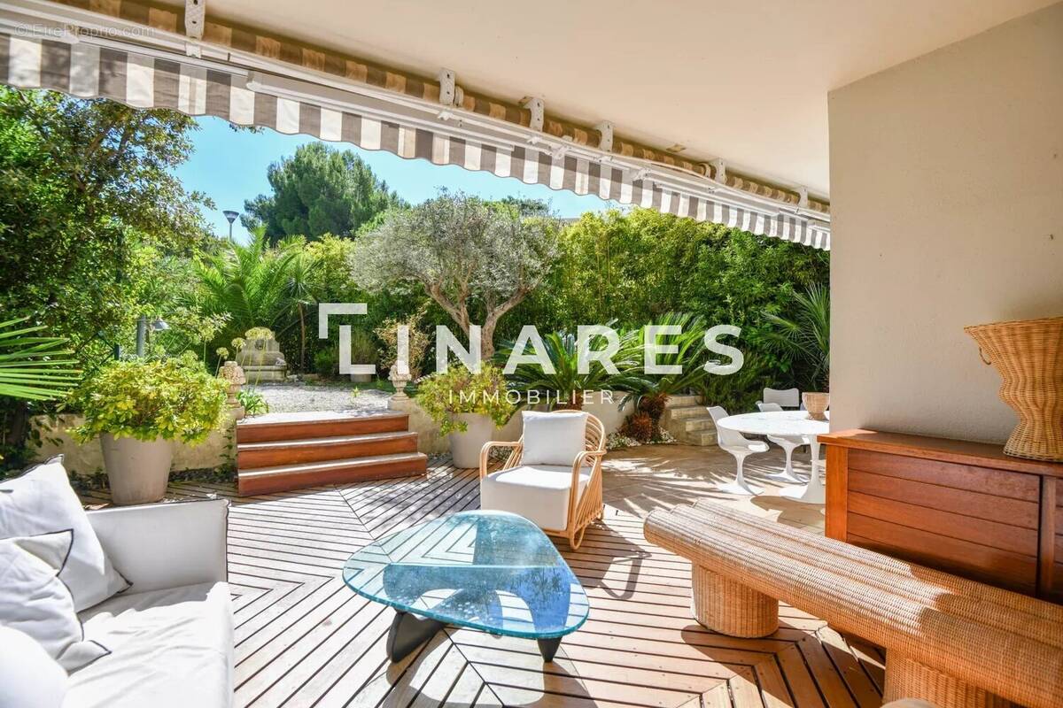 Appartement à MARSEILLE-8E