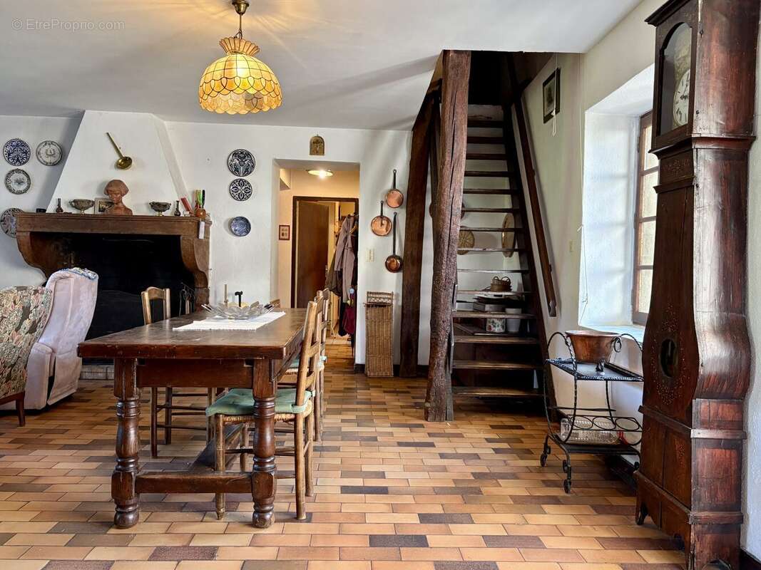 Maison 180 m² à Ratenelle  - photo 5