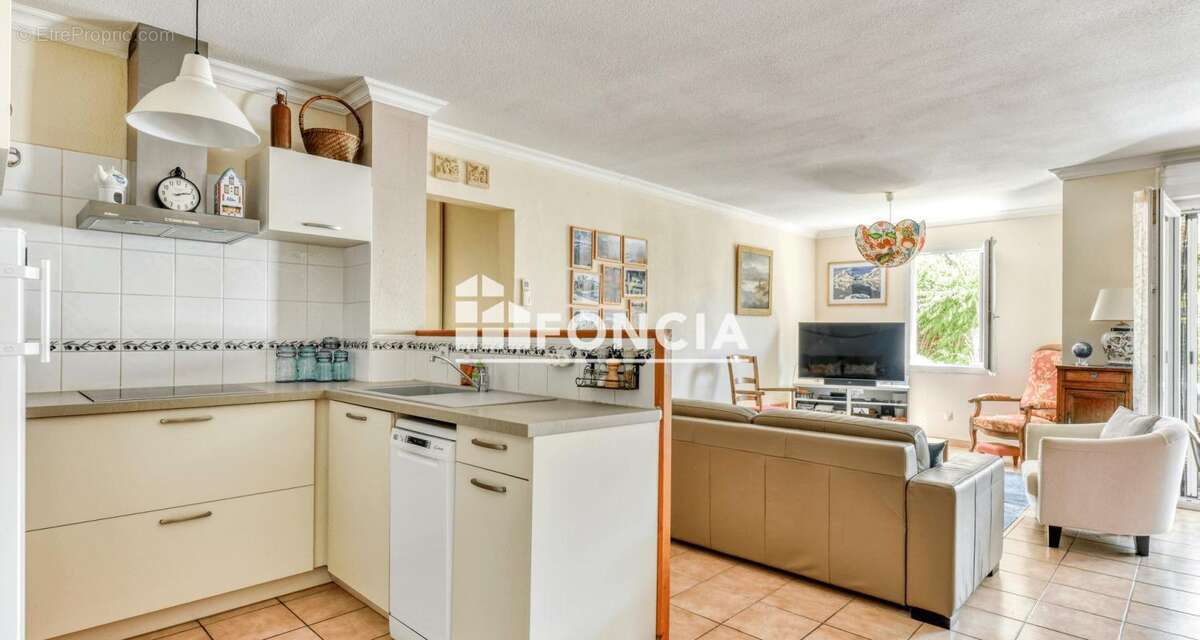 Spacieux appartement t3 en rez de jardin - photo 5