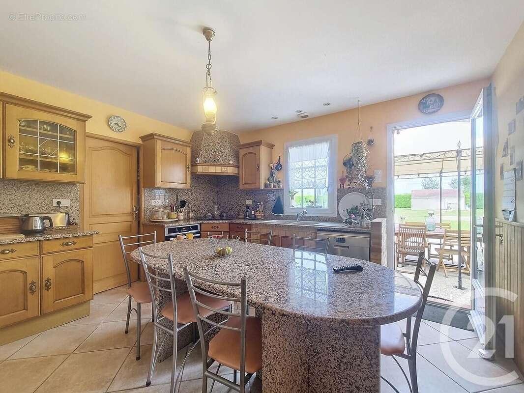 Maison à LA FERTE-SAINT-AUBIN