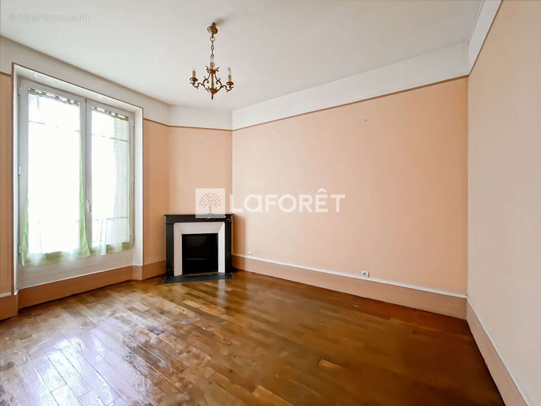 Appartement à MAISONS-ALFORT