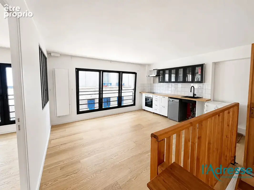 Appartement 69 m² à Les Lilas  - photo 2