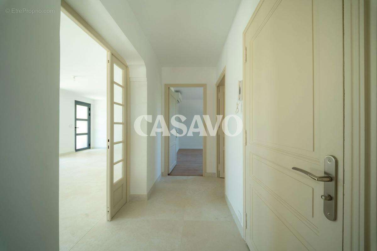 Vente Appartement 5 pièces de 123m² - 13540 Aix-en-Provence - photo 5