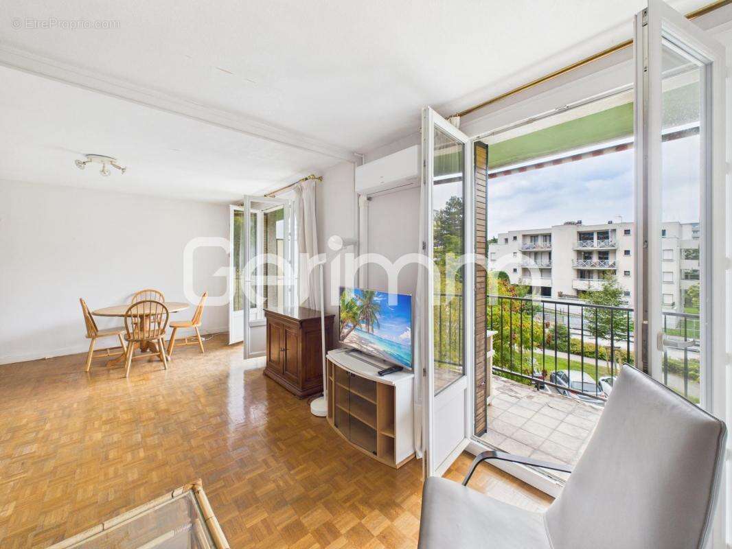 Appartement à MEYLAN