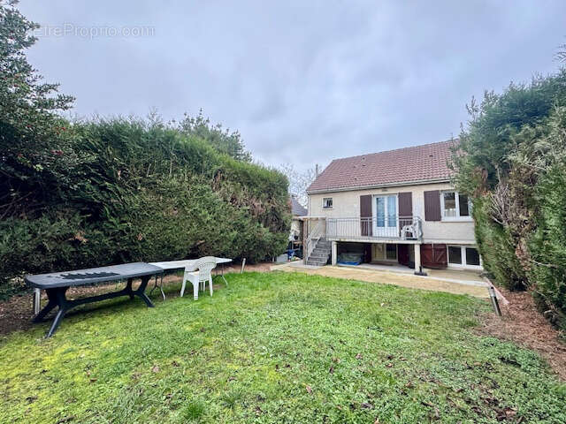 Maison à SAVIGNY-SUR-ORGE