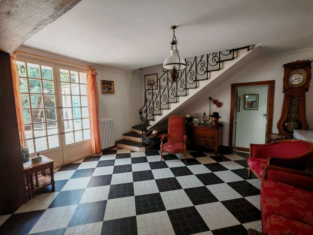 Maison à LE COUDRAY-MACOUARD