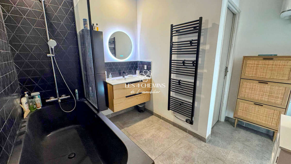 Appartement à LE THOLONET