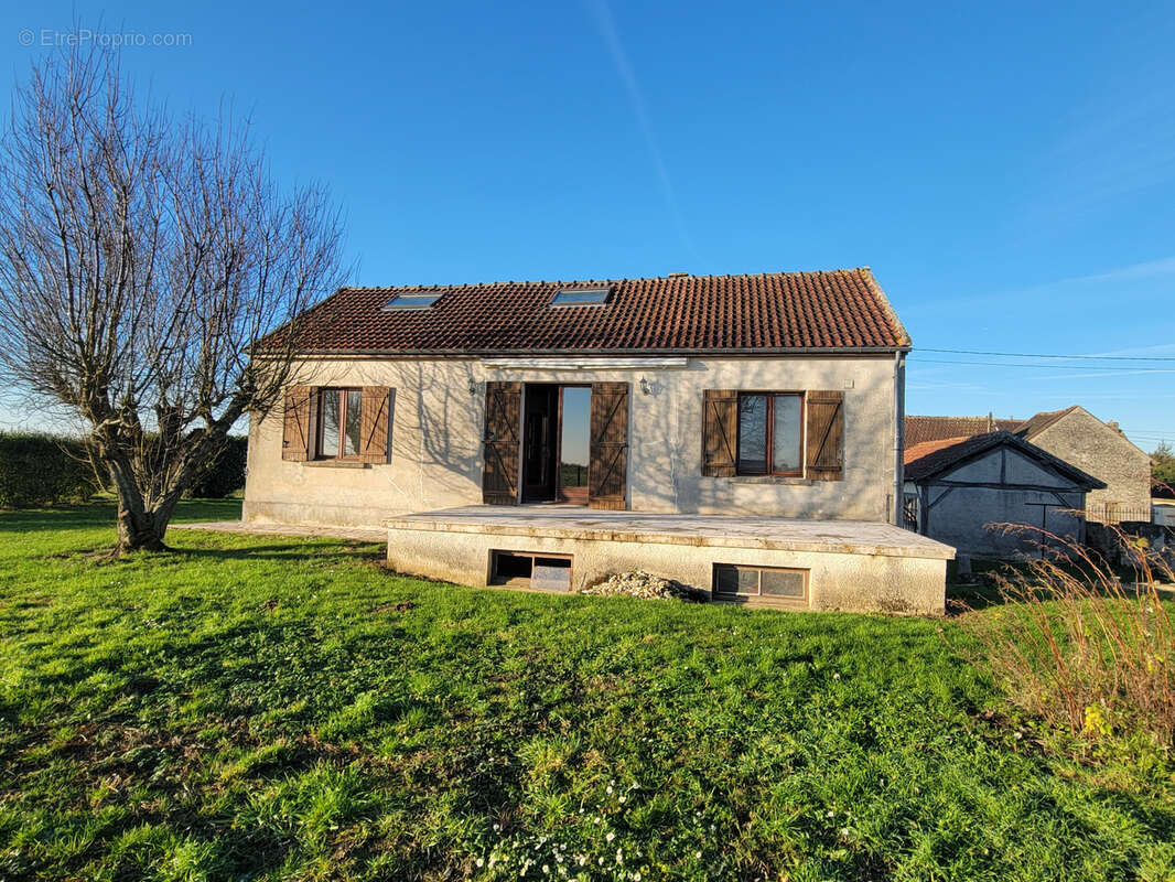 Maison à SOISY-BOUY