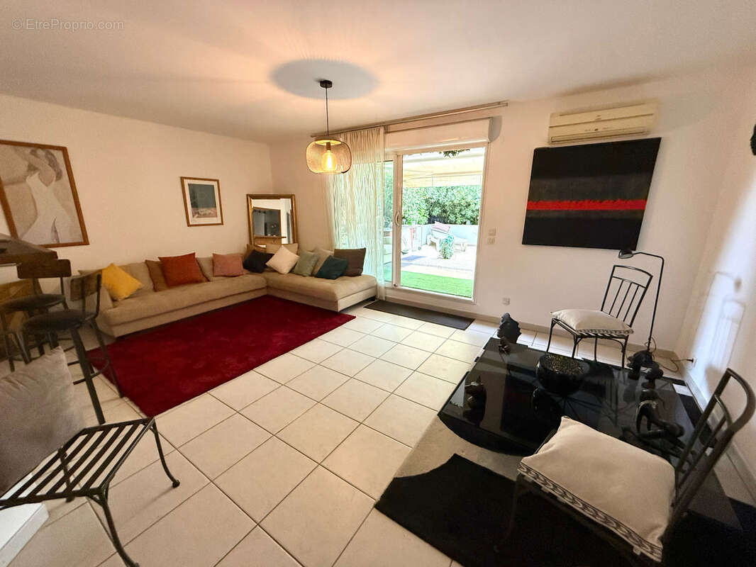 Appartement à MARSEILLE-9E